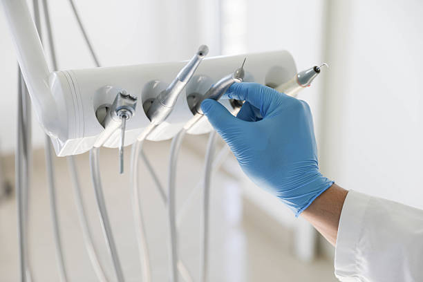 Professional Tooth Extraction technician working in Clearlake Riviera, CA